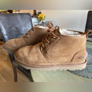 UGG women’s size 8 Neumel boots *new*